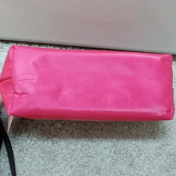 *Final Price* NWT Free People Movement Total Access Pouch - Picture 8 of 8